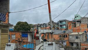 Prefeitura instala ilumina&ccedil;&atilde;o de LED na Rua Novo Horizonte