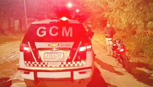 GCM de Mogi prende procurados por roubo e por desrespeito a medida protetiva