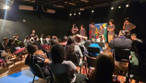 CEU Gard&ecirc;nia recebe nesta quarta-feira a pe&ccedil;a teatral 'X&ocirc;, sujeira!'