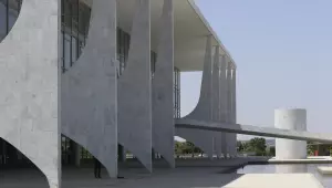 Isen&ccedil;&atilde;o da 'taxa das blusinhas' em compras at&eacute; US$ 50 &eacute; sancionada