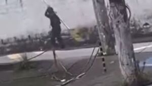 Homem é gravado furtando placa de trânsito em Itaquá