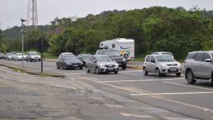 Mogi-Bertioga é monitorada por conta das chuvas, mas tráfego segue normal