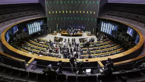 MP da 'taxa das blusinhas' &eacute; aprovada na C&acirc;mara e vai ao Senado