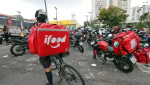 Brasil tem 2 milh&otilde;es de pessoas que trabalham por meio de aplicativos