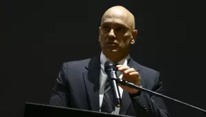 'Inconstitucional e ilegal', diz Moraes sobre investigação de Mendonça
