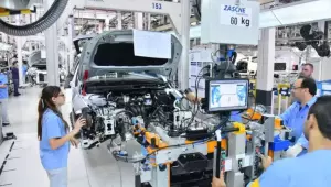 Produção industrial interrompe 2 meses de queda e sobe 0,2% em julho