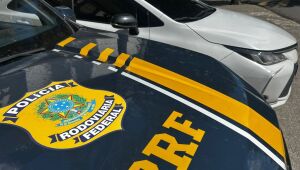 PRF recupera, na Dutra em Arujá, veículo roubado que era utilizado para viagens compartilhadas