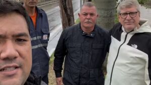 Pedro Ishi vistoria pontos de drenagem