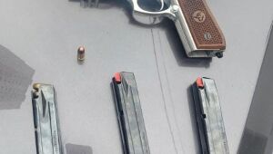 Homem é preso com arma de fogo suspeito de ameaçar ex-companheira em Suzano