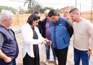 No Miguel Badra, Prefeito oficializa início da obra do quinto ecoponto de Suzano