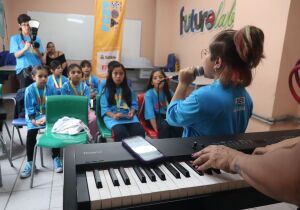 Mirambava recebe ensaios e mentorias do 'Fest Voz' com crianças semifinalistas
