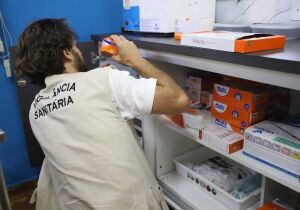 Vigilância Sanitária de Suzano interdita clínica de estética no Centro por irregularidades