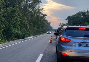 Colisão na Mogi-Bertioga causa oito quilômetros de lentidão