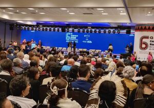 Suzano participa de debates em 2 congressos de Assistência Social