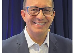 Livro revela os bastidores da vida em condomínio e o desafio da implantação