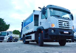 Troupe Brasil assume coleta de lixo em Suzano