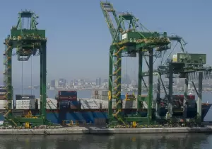 Economia brasileira cresceu 2,2% em 2025, aponta prévia da FGV