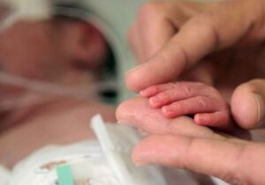 Taxa de mortalidade infantil cai em metade das cidades; 5 têm aumento