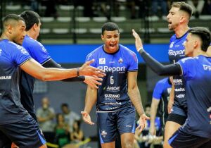 Suzano Vôlei supera Monte Carmelo, garante 5ª posição e encara Itambé Minas nas quartas da Superliga