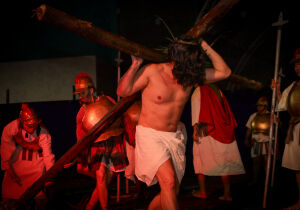 Ferraz realiza peça teatral 'Paixão de Cristo' no dia 3 de abril