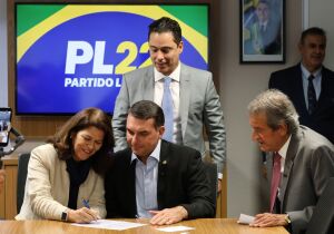 Priscila Yamagami se filia ao PL e fortalece bancada histórica em Mogi