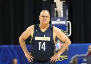 Lenda do basquete brasileiro, Oscar Schmidt morre aos 68 anos em São Paulo