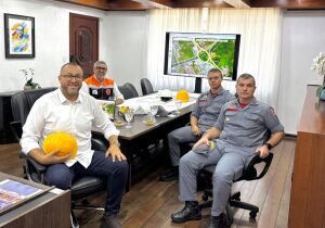 Prefeito recebe comandantes do Corpo de Bombeiros e avança na implantação de quartel em Poá