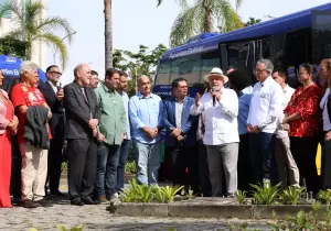Lula pede que governador do RJ trabalhe para prender milicianos