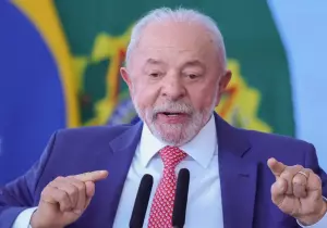 Lula cobra respeito e rejeita interferência dos EUA