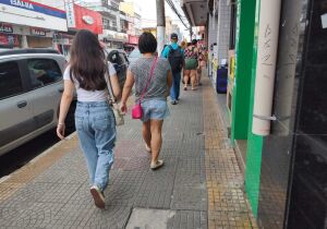 Inadimplência cresce 5,8% em abril com 6.957 devedores