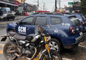 GCM recupera moto roubada e detém dois suspeitos no Miguel Badra