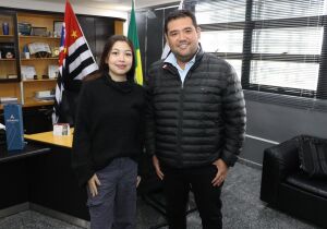 Prefeito recebe jovem criadora de conteúdo que vai cobrir a Copa do Mundo