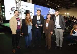 Suzano ganha prêmio por sistema inovador de avaliação do ensino