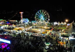 Primeira noite do Arujá Fest reúne multidão e abre as comemorações dos 174 anos da cidade