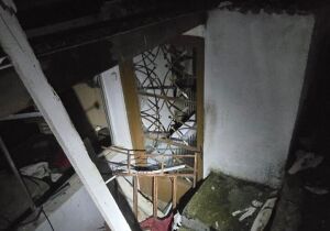 Explosão causada por possível vazamento de gás derruba duas casas em Mogi