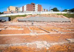 Construção da EMEB Tom Jobim de Ferraz avança para nova etapa