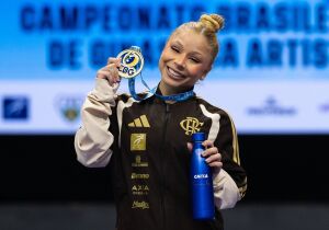 Flávia Saraiva fatura ouro na trave e no solo no Campeonato Brasileiro