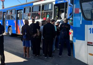 No 2&ordm; dia de greve dos ferroviários; passageiros buscaram alternativas