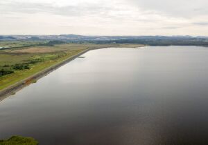 Defesa Civil orienta população sobre simulado de segurança da Sabesp na represa Taiaçupeba 