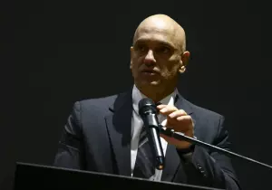 'Inconstitucional e ilegal', diz Moraes sobre investigação de Mendonça