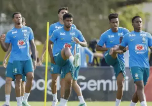 Seleção: Ancelotii comanda 1&ordm; treino com grupo completo na Austrália