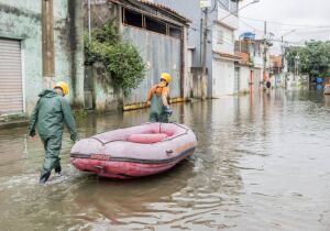 Itaquá mantém sete famílias acolhidas e monitora áreas de risco
