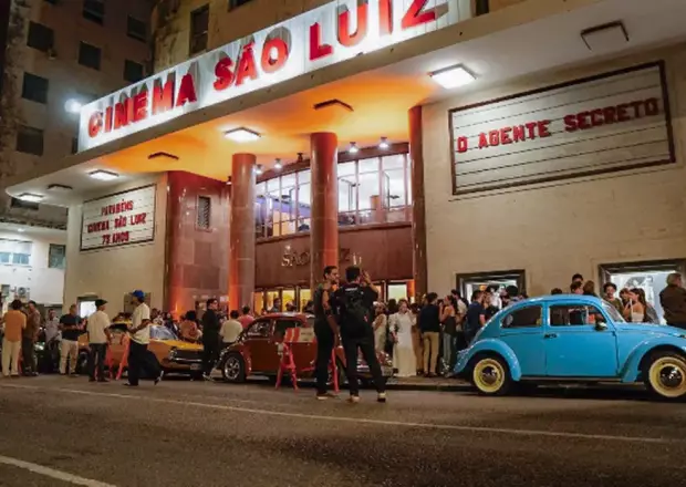 Em clima de final de Copa, Brasil se prepara para noite do Oscar