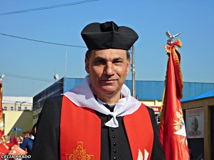 Missas são celebradas em homenagem a morte do padre Francisco Deragil