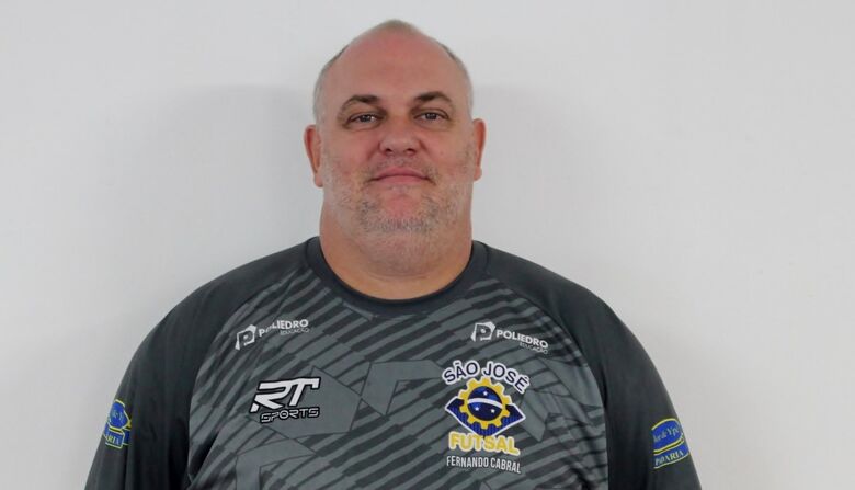 Fernando Cabral, ex-técnico do Suzano Futsal, morre aos 47 anos