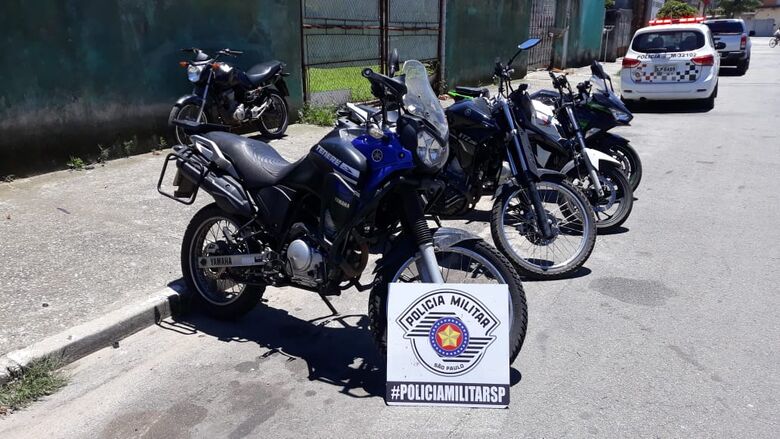Motocicletas foram apreendidas pela polícia