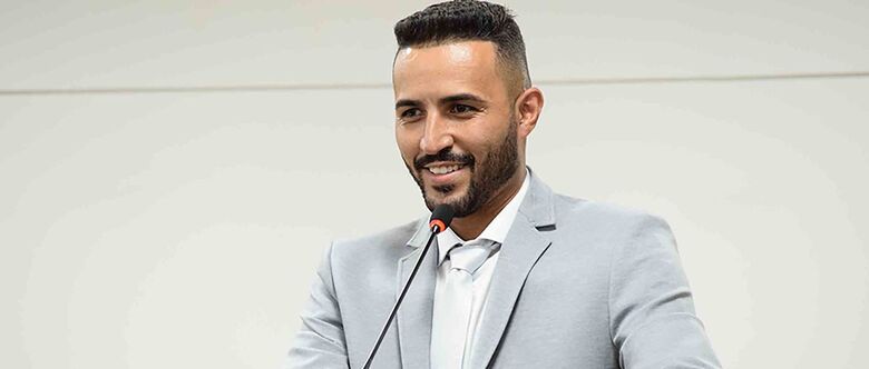 Em votação nominal e aberta, o vereador Diogo Pernoca (PTB) foi eleito presidente da Câmara, com Dr. Saul Sousa como vice-presidente