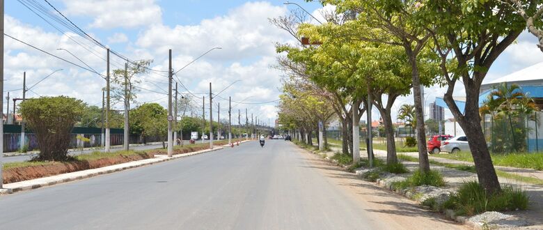 Com emenda de Estevam, obra de pavimentação da Avenida Brasil está em fase final