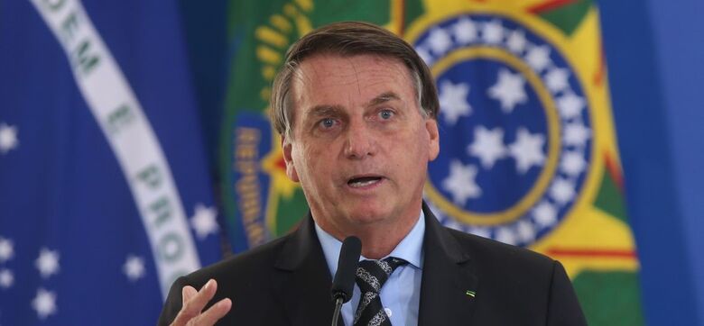 Bolsonaro durante coletiva nesta sexta-feira (22)