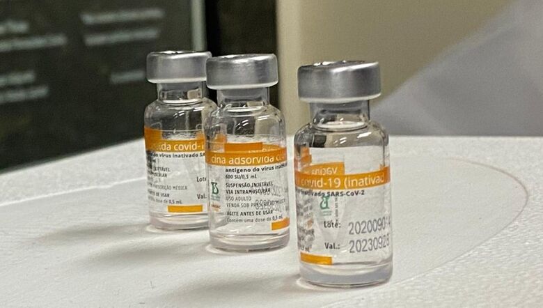 Cerca de 30% dos trabalhadores da saúde da região já receberam a primeira dose da vacina